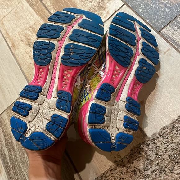 Asics gel-nimbus fluidride size 9 - Picture 7 of 7